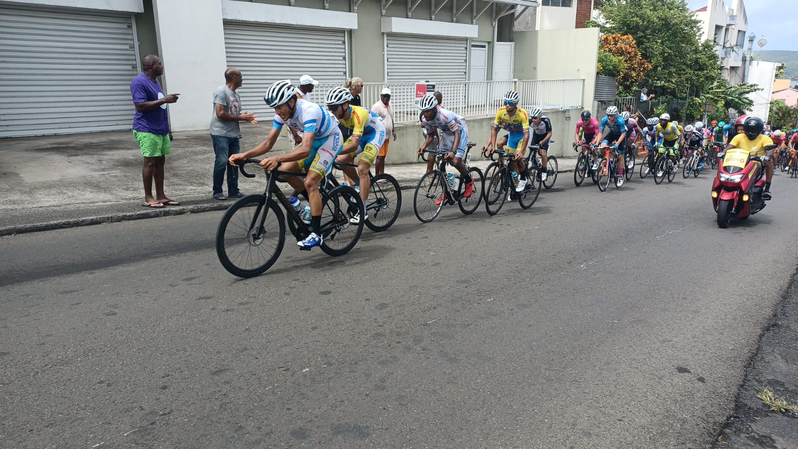 [⭕️Direct?‍♂️] Suivez la deuxième étape du tour cycliste de Martinique 2022